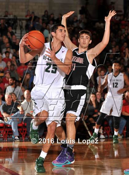 Thumbnail 2 in Centennial vs. De La Salle (Nike Extravaganza) photogallery.