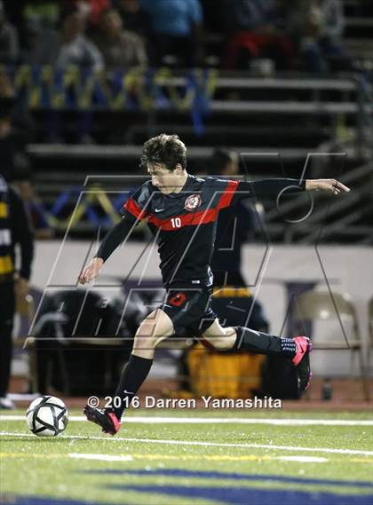 Thumbnail 3 in Marin Academy vs. Ygnacio Valley (CIF NCS D3 Final) photogallery.