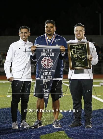Thumbnail 2 in Marin Academy vs. Ygnacio Valley (CIF NCS D3 Final) photogallery.