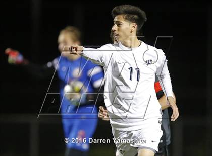 Thumbnail 2 in Marin Academy vs. Ygnacio Valley (CIF NCS D3 Final) photogallery.