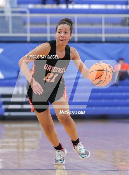 Thumbnail 1 in Deer Creek vs. Putnam City photogallery.