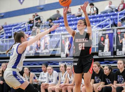 Thumbnail 1 in Deer Creek vs. Putnam City photogallery.