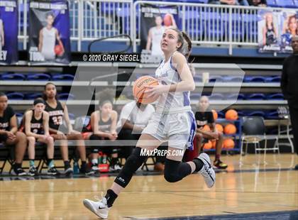 Thumbnail 2 in Deer Creek vs. Putnam City photogallery.