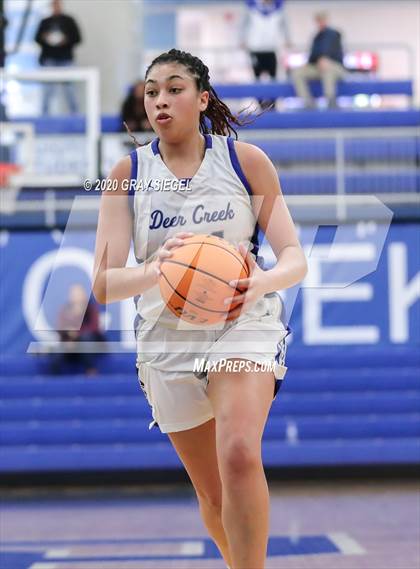 Thumbnail 2 in Deer Creek vs. Putnam City photogallery.