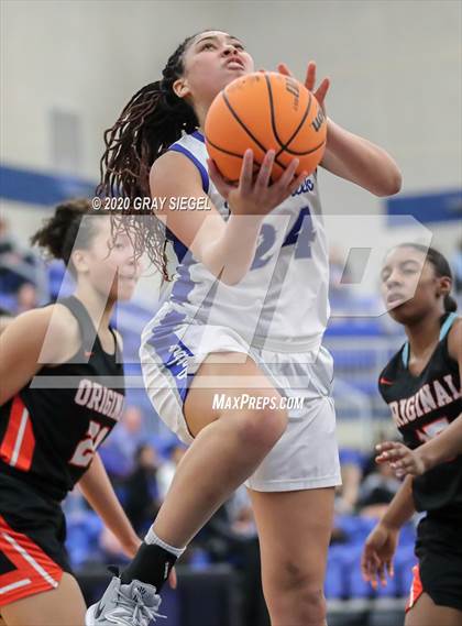 Thumbnail 3 in Deer Creek vs. Putnam City photogallery.