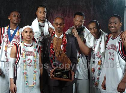 Thumbnail 3 in Salesian (CIF State D4 Award Photos) photogallery.