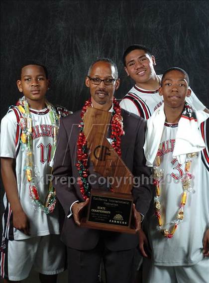 Thumbnail 1 in Salesian (CIF State D4 Award Photos) photogallery.