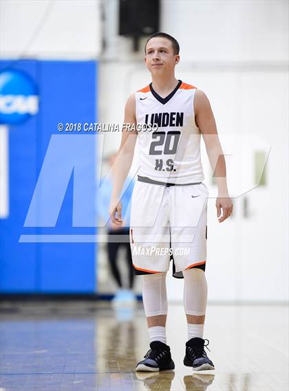 Thumbnail 2 in North Bergen vs Linden (Metro Classic) photogallery.