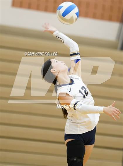 Thumbnail 1 in Clarkston @ Stoney Creek photogallery.