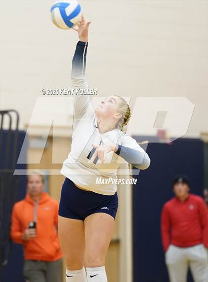 Thumbnail 3 in Clarkston @ Stoney Creek photogallery.
