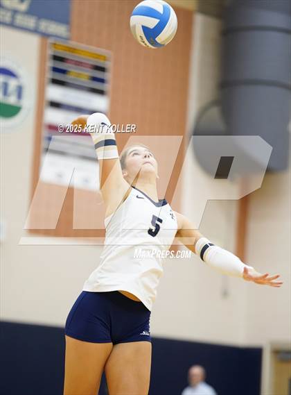 Thumbnail 3 in Clarkston @ Stoney Creek photogallery.