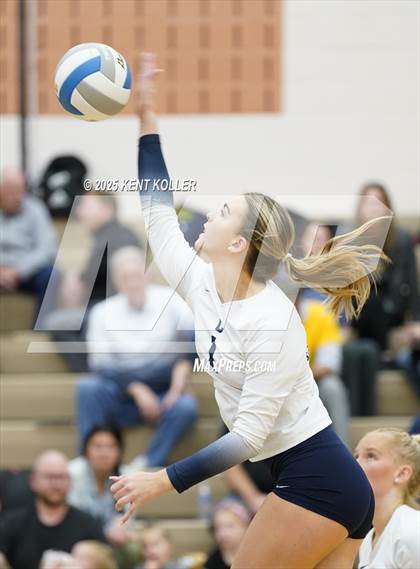 Thumbnail 1 in Clarkston @ Stoney Creek photogallery.