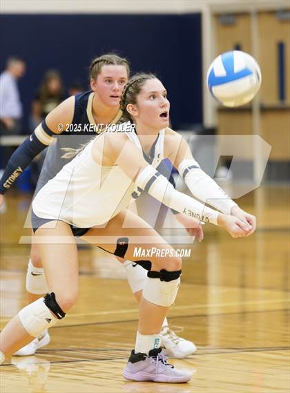 Thumbnail 1 in Clarkston @ Stoney Creek photogallery.