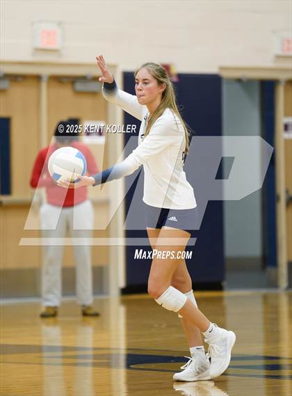Thumbnail 1 in Clarkston @ Stoney Creek photogallery.