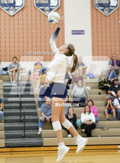 Thumbnail 1 in Clarkston @ Stoney Creek photogallery.