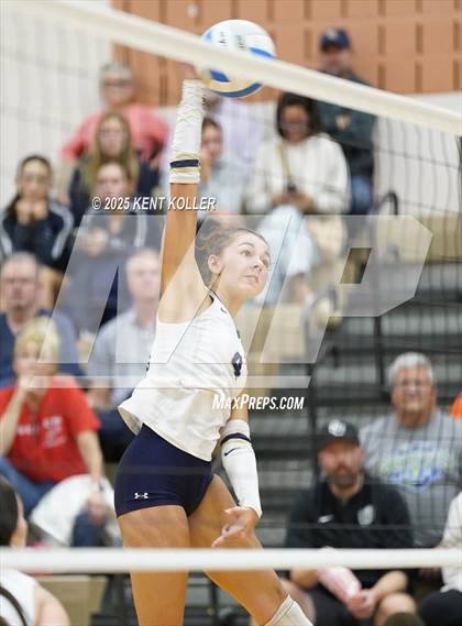 Thumbnail 1 in Clarkston @ Stoney Creek photogallery.