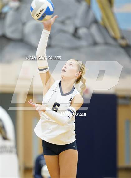 Thumbnail 2 in Clarkston @ Stoney Creek photogallery.