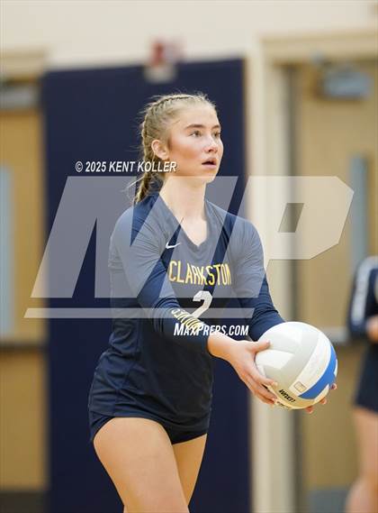 Thumbnail 2 in Clarkston @ Stoney Creek photogallery.