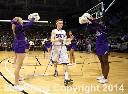 Thumbnail 1 in Pueblo East vs. Denver South (CHSAA 4A Final) photogallery.