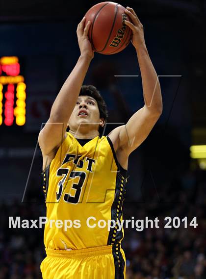 Thumbnail 1 in Pueblo East vs. Denver South (CHSAA 4A Final) photogallery.