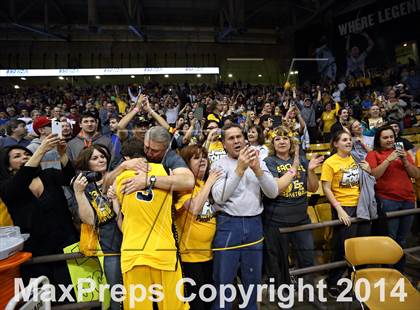 Thumbnail 2 in Pueblo East vs. Denver South (CHSAA 4A Final) photogallery.