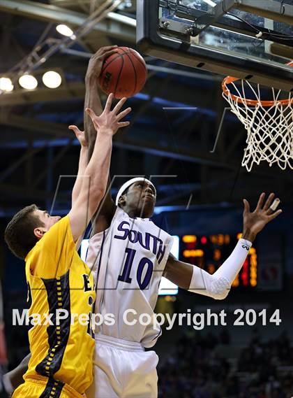 Thumbnail 1 in Pueblo East vs. Denver South (CHSAA 4A Final) photogallery.