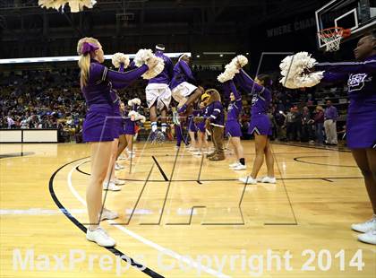 Thumbnail 1 in Pueblo East vs. Denver South (CHSAA 4A Final) photogallery.