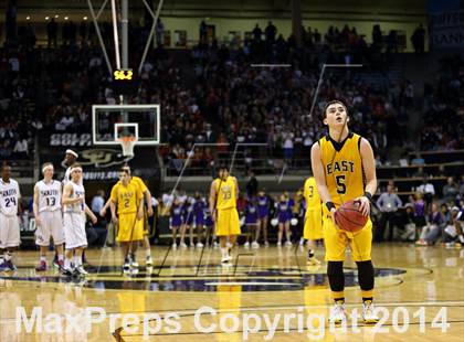 Thumbnail 1 in Pueblo East vs. Denver South (CHSAA 4A Final) photogallery.