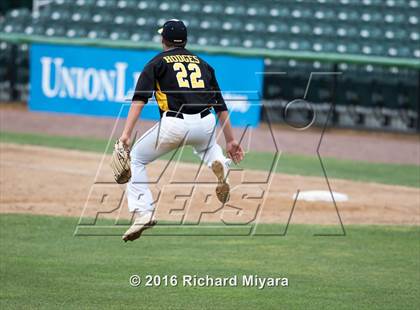 Thumbnail 1 in Portsmouth vs. Souhegan (NHIAA Division 2 Final) photogallery.