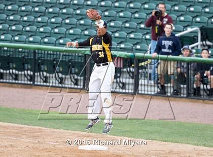 Thumbnail 2 in Portsmouth vs. Souhegan (NHIAA Division 2 Final) photogallery.