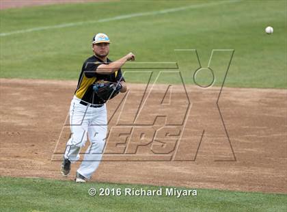 Thumbnail 3 in Portsmouth vs. Souhegan (NHIAA Division 2 Final) photogallery.