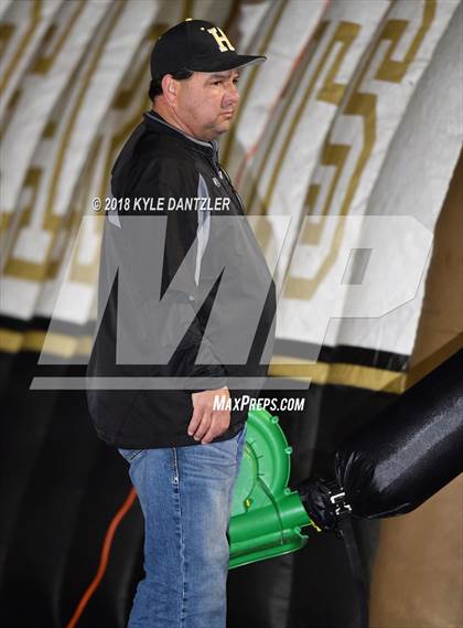 Thumbnail 3 in Jacksboro vs. Henrietta (UIL 3A Division 2 Region 2 Bi-District) photogallery.