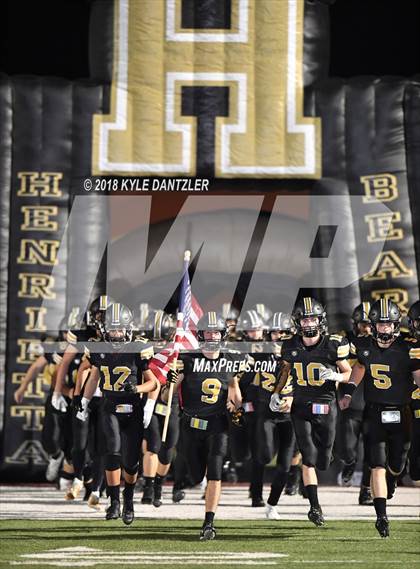 Thumbnail 1 in Jacksboro vs. Henrietta (UIL 3A Division 2 Region 2 Bi-District) photogallery.