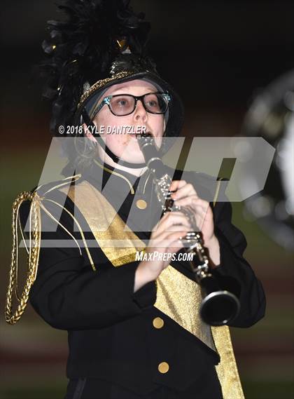 Thumbnail 2 in Jacksboro vs. Henrietta (UIL 3A Division 2 Region 2 Bi-District) photogallery.