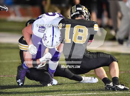 Thumbnail 1 in Jacksboro vs. Henrietta (UIL 3A Division 2 Region 2 Bi-District) photogallery.
