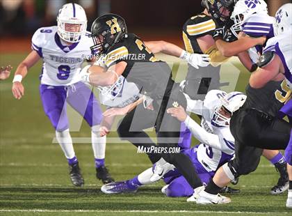 Thumbnail 3 in Jacksboro vs. Henrietta (UIL 3A Division 2 Region 2 Bi-District) photogallery.