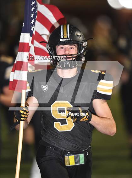 Thumbnail 3 in Jacksboro vs. Henrietta (UIL 3A Division 2 Region 2 Bi-District) photogallery.