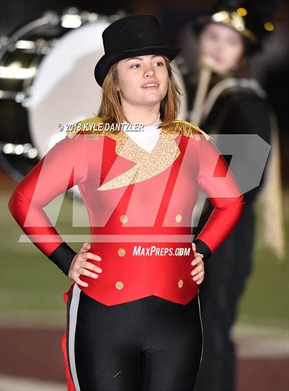 Thumbnail 1 in Jacksboro vs. Henrietta (UIL 3A Division 2 Region 2 Bi-District) photogallery.