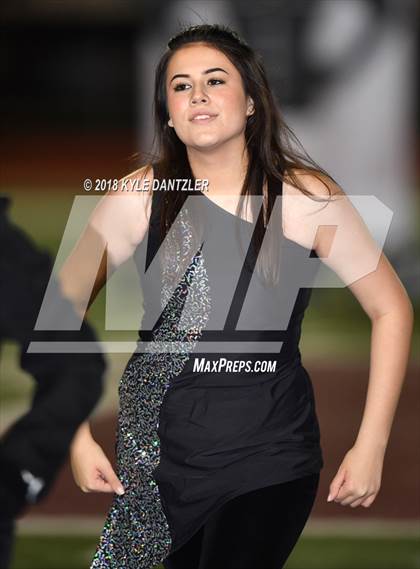 Thumbnail 3 in Jacksboro vs. Henrietta (UIL 3A Division 2 Region 2 Bi-District) photogallery.