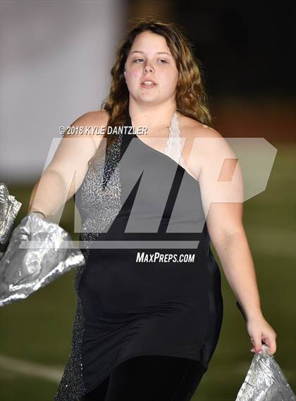 Thumbnail 1 in Jacksboro vs. Henrietta (UIL 3A Division 2 Region 2 Bi-District) photogallery.