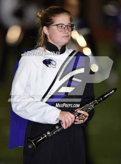 Thumbnail 1 in Jacksboro vs. Henrietta (UIL 3A Division 2 Region 2 Bi-District) photogallery.