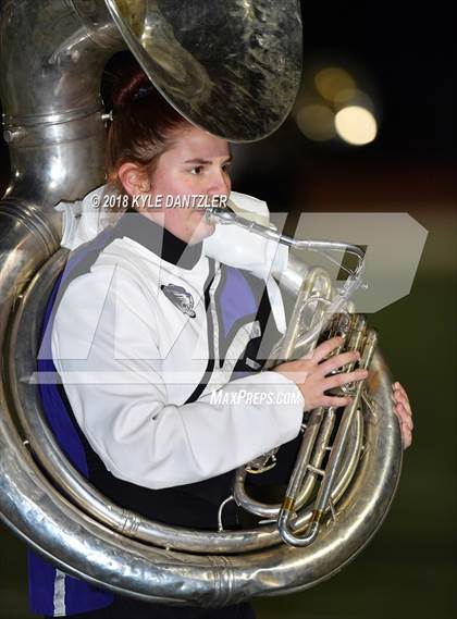 Thumbnail 1 in Jacksboro vs. Henrietta (UIL 3A Division 2 Region 2 Bi-District) photogallery.