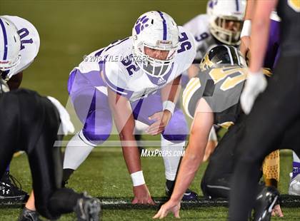 Thumbnail 3 in Jacksboro vs. Henrietta (UIL 3A Division 2 Region 2 Bi-District) photogallery.