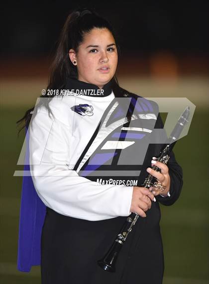 Thumbnail 2 in Jacksboro vs. Henrietta (UIL 3A Division 2 Region 2 Bi-District) photogallery.
