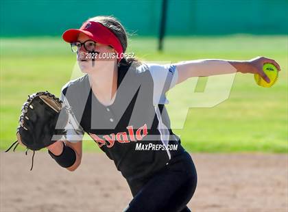 Thumbnail 3 in Alta Loma @ Ayala photogallery.