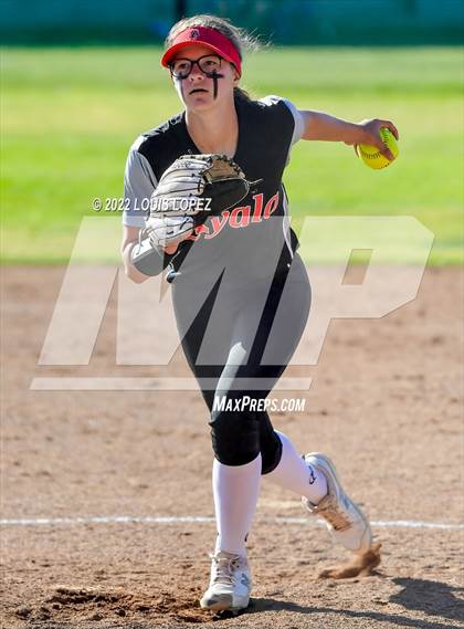 Thumbnail 3 in Alta Loma @ Ayala photogallery.