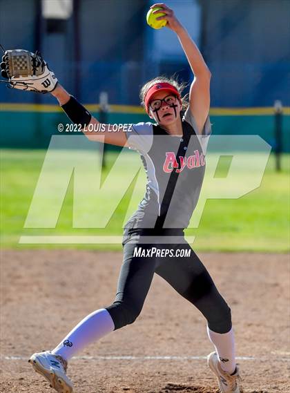 Thumbnail 3 in Alta Loma @ Ayala photogallery.