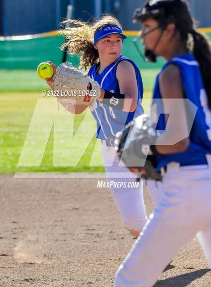 Thumbnail 1 in Alta Loma @ Ayala photogallery.