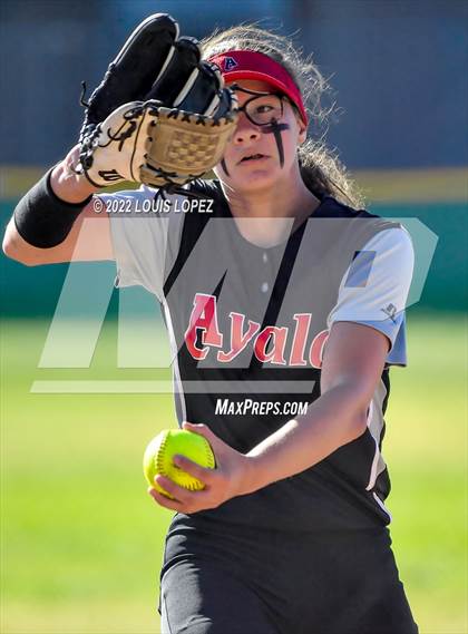 Thumbnail 3 in Alta Loma @ Ayala photogallery.