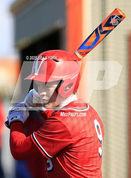 Thumbnail 1 in Grand Saline vs Van photogallery.